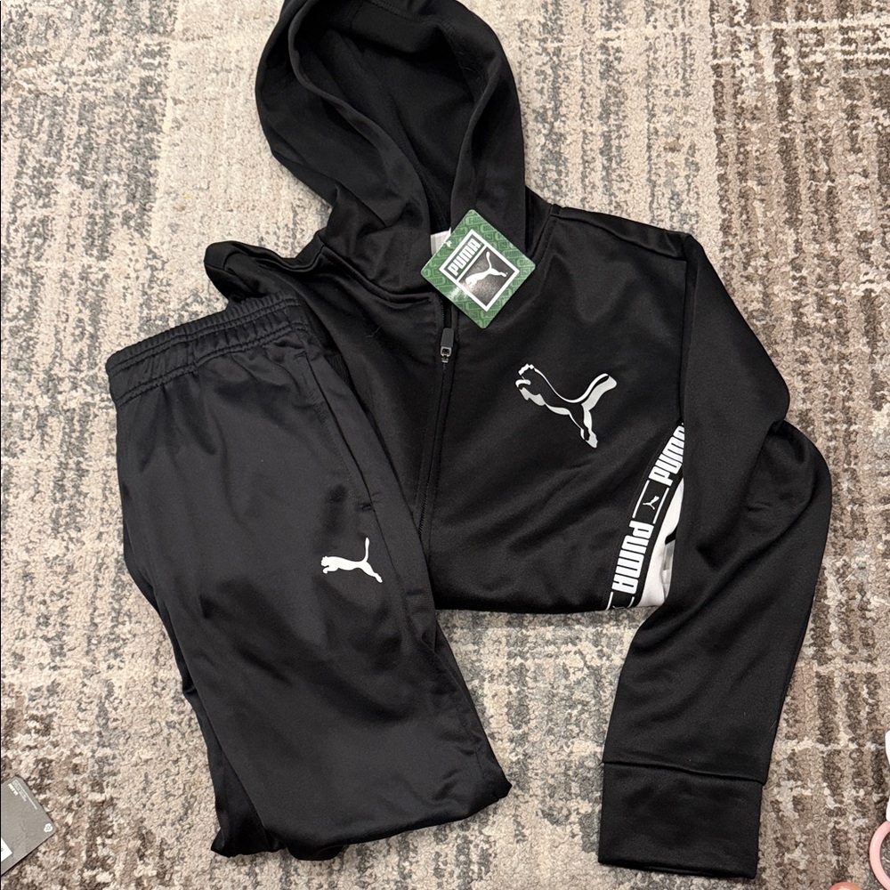 Brand New Puma Black and White Hooded Zip Track Set